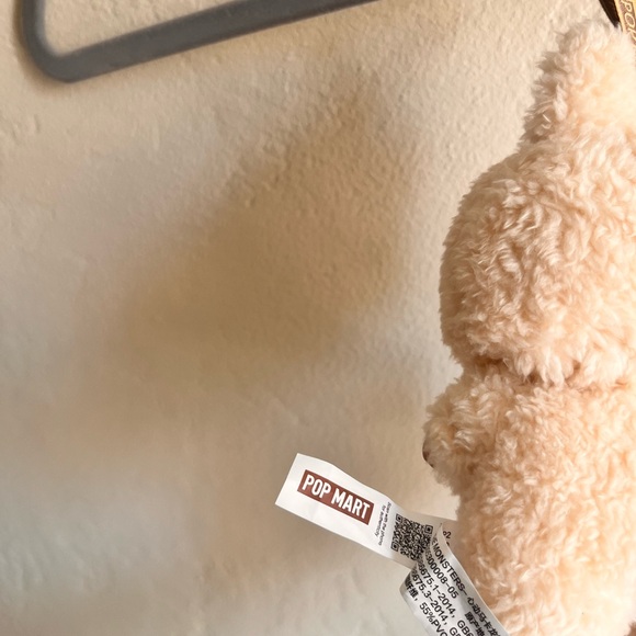 Labubu Cream Color - Picture 4 of 7